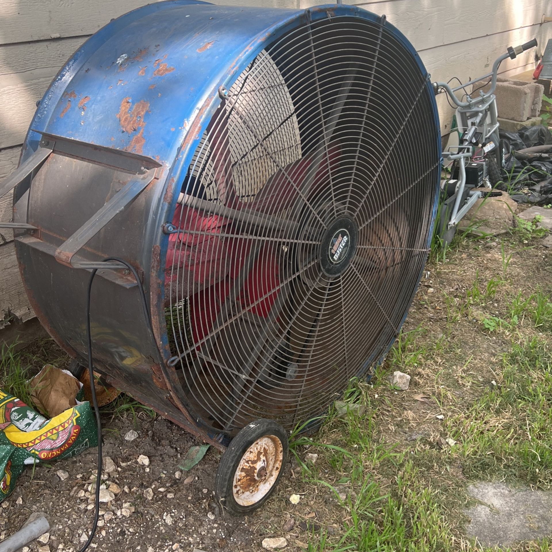 Shop Fan