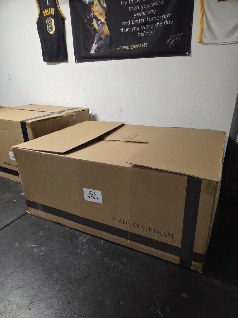 2 FREE Large Cardboard Boxes