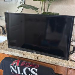 Toshiba 32inch Fires (No Feet)