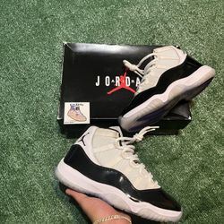 Jordan 11 Concords (size8)
