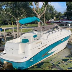 2000 Glastron 25footer