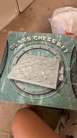 Glass chess set