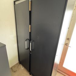 Set Of 4 Basement/garage Cabinets 