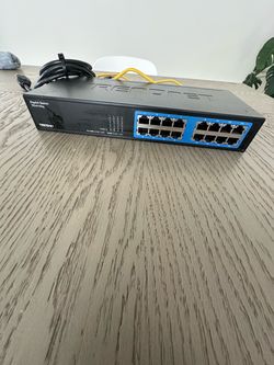 TRENDnet 16-Port Gigabit GREENnet TEG-S16Dg (TEGS16Dg) Ethernet Switch