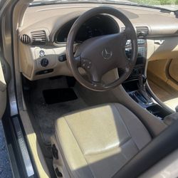 2001 C240 Mercedes-Benz 3,500