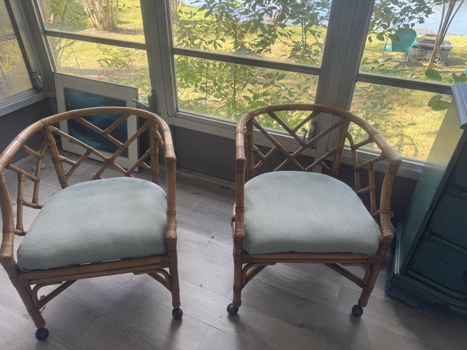 Pair Of Vintage Henry Link Bamboo & Rattan Chinese Chippendale chairs. 