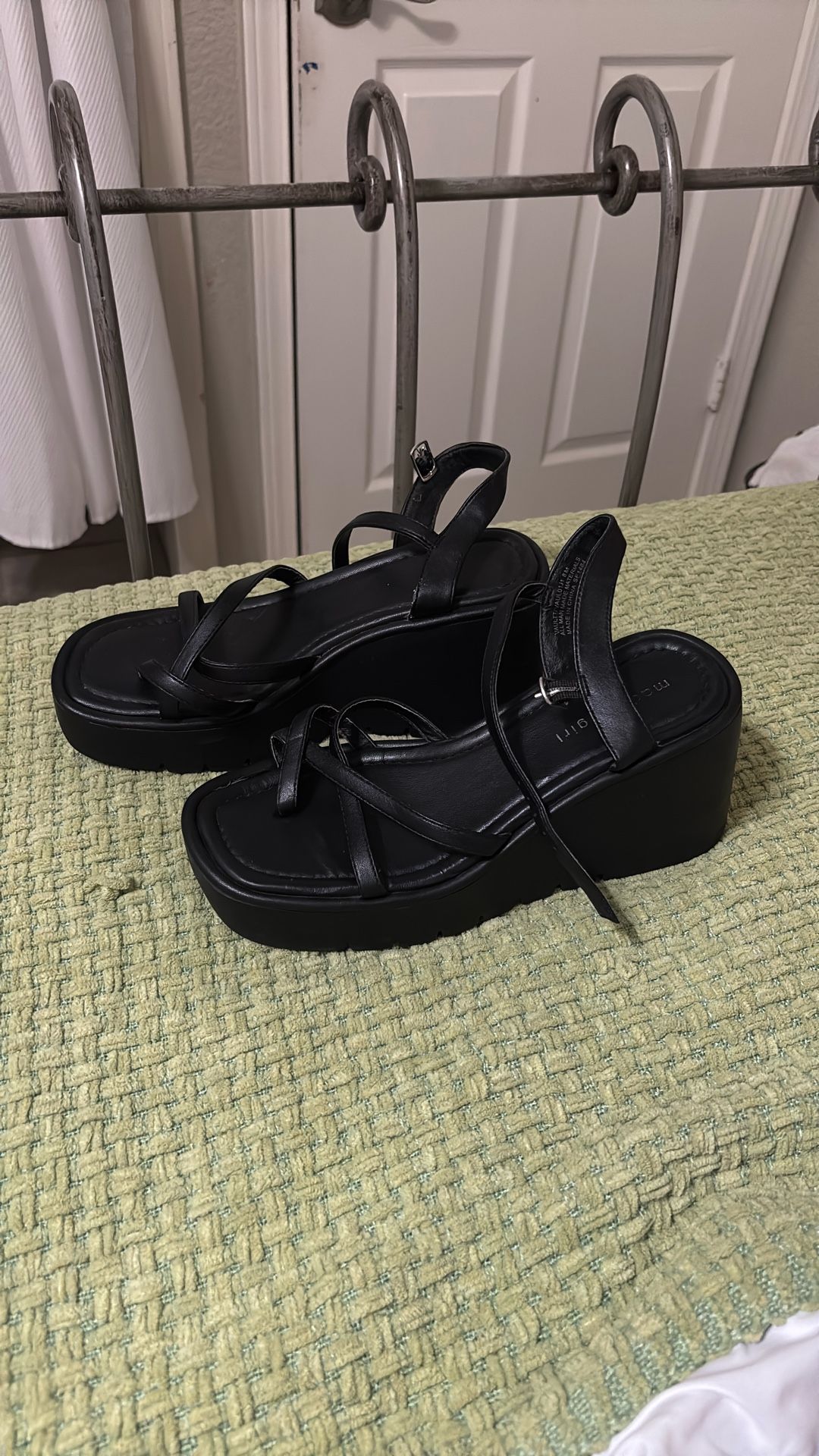 Madden Wedges