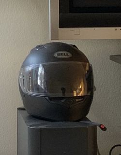 Motorcycle helmet