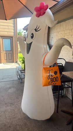Halloween Inflatable Ghost Yard Decoration