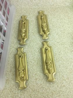 Drawer pulls