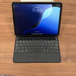 Ipad Air 5th gen With Keyboard and Pencil