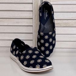 Clarks Cloudsteppers Canvas Slip-Ons Breeze Step-Navy Daisy Size 7.5