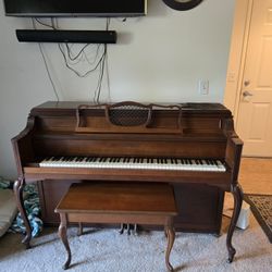 Story & Clark Piano 