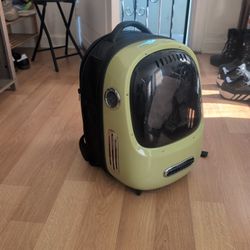 Cat Carrying Backpack With Built-in Fan