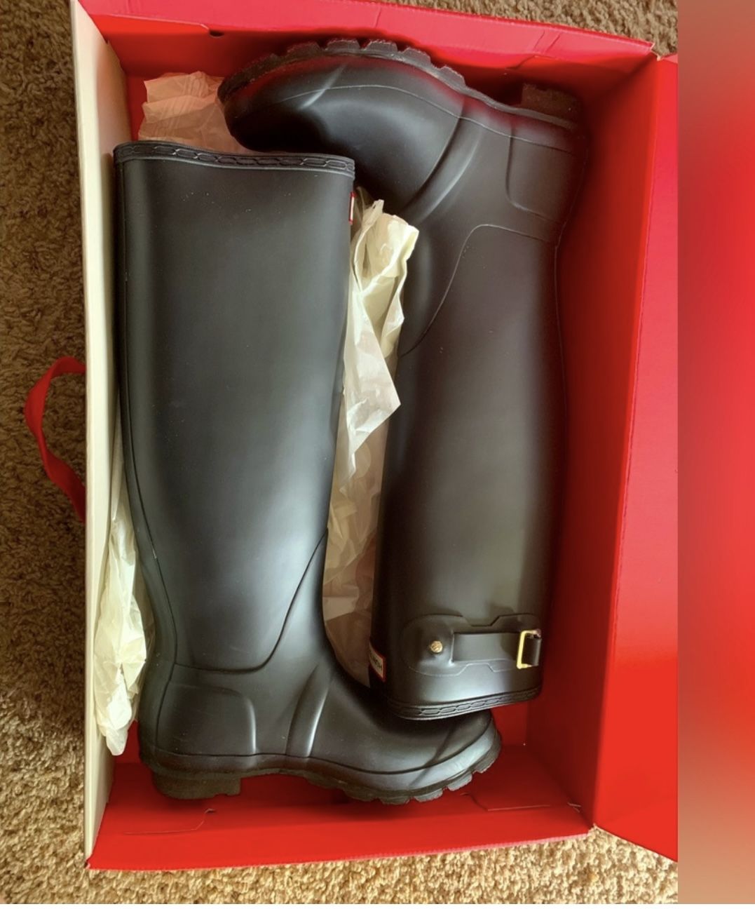 Hunter original Tall Matte Black Rain Boot, size 8 in Original Box