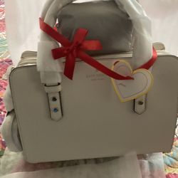 Special Gift For  Valentine’s Day 💕Kate Spade New York  (New) Pebble Leather 