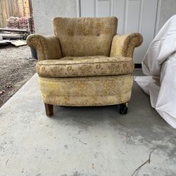 Vintage Floral Upholstered Armchair - Mid-Century Style