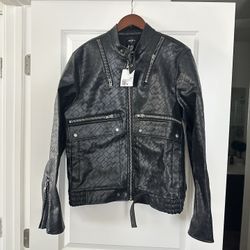 FOREVER 21 MEN’s Black Leather Jacket with Zipper Details MED - NWT