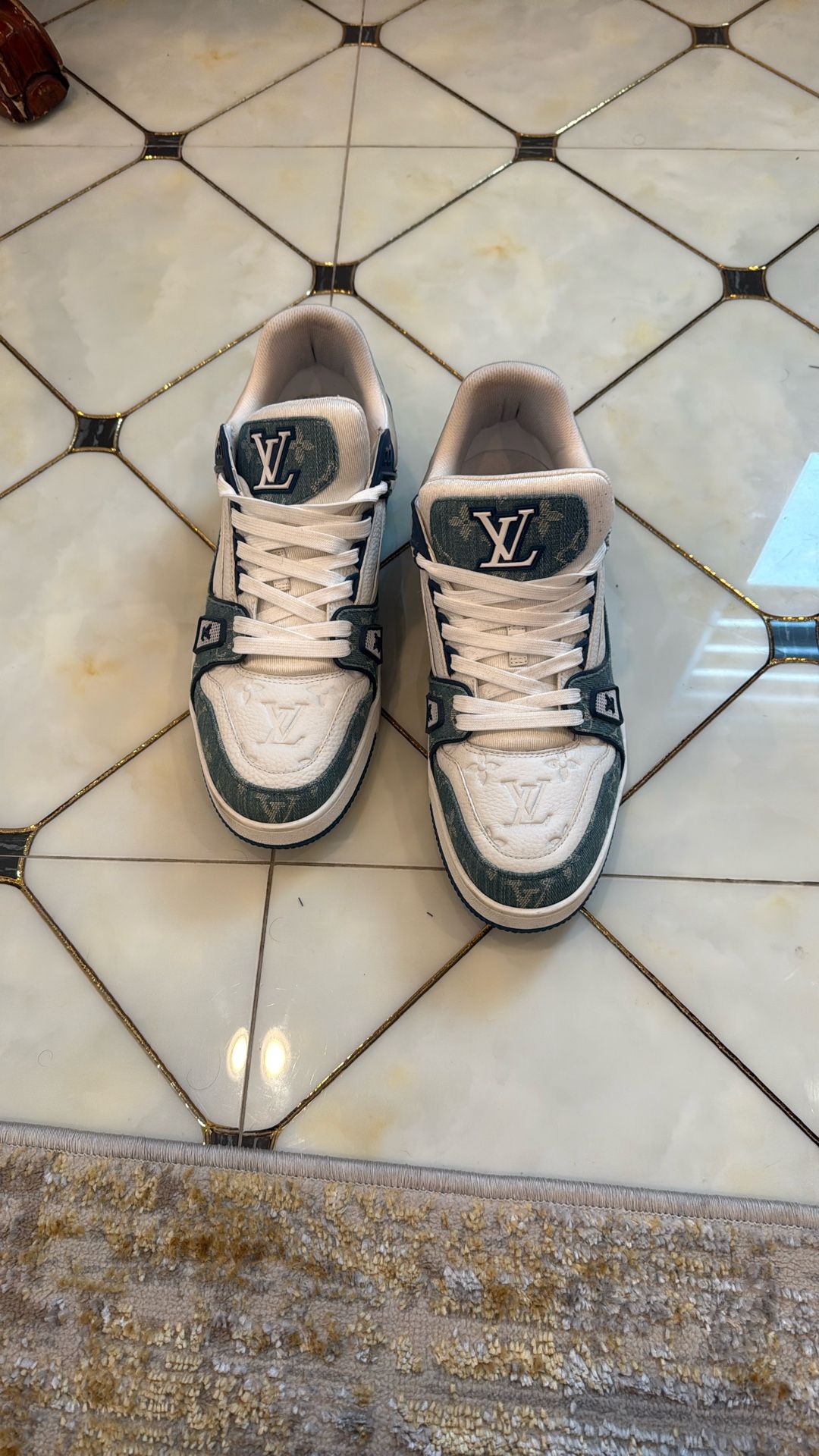 Louis Vuitton Trainers Shoes