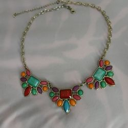 Vintage Gold Colored Women's Costume Jewelry Necklace Many Stones Multicolored