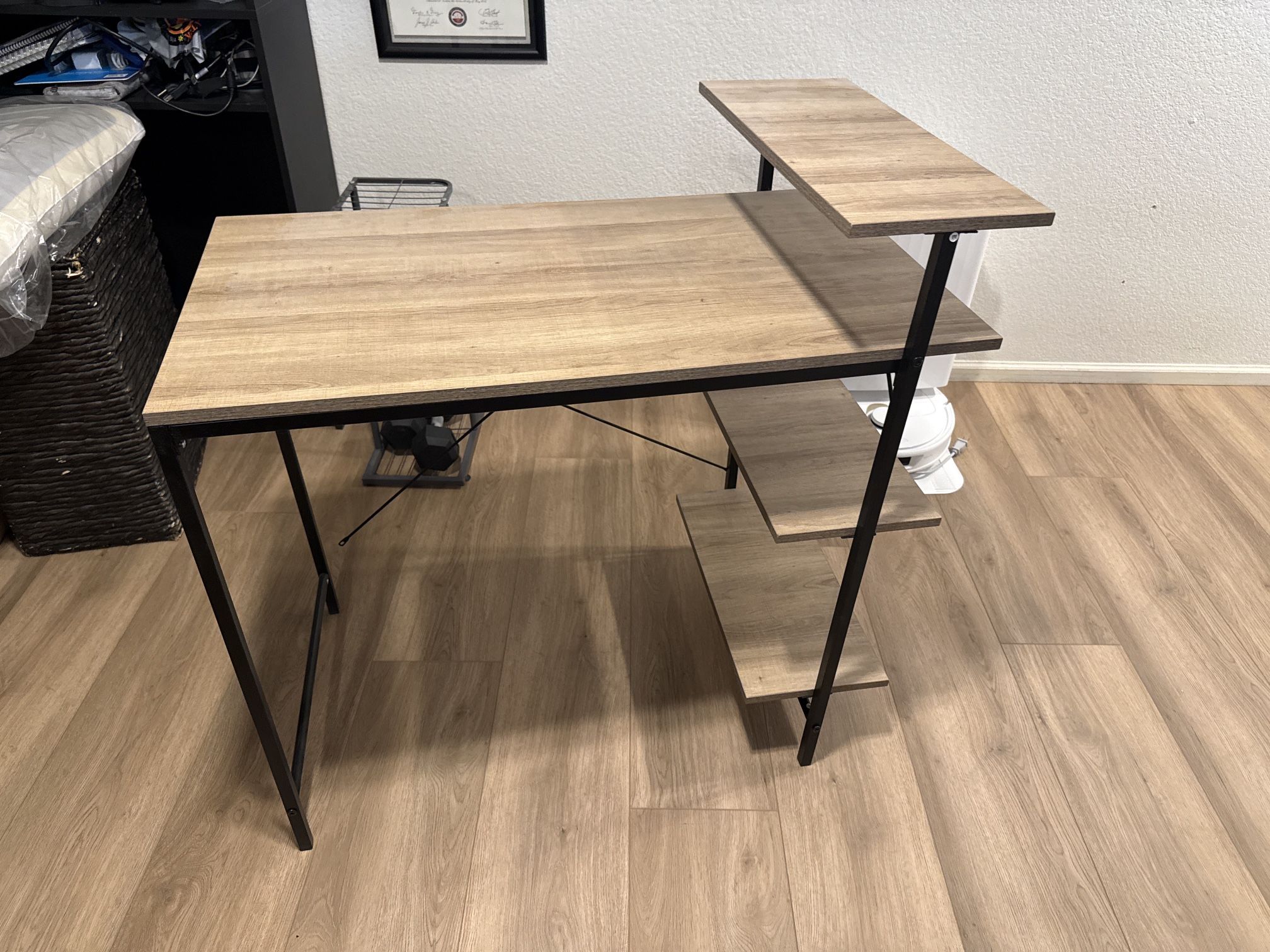 Office desk 