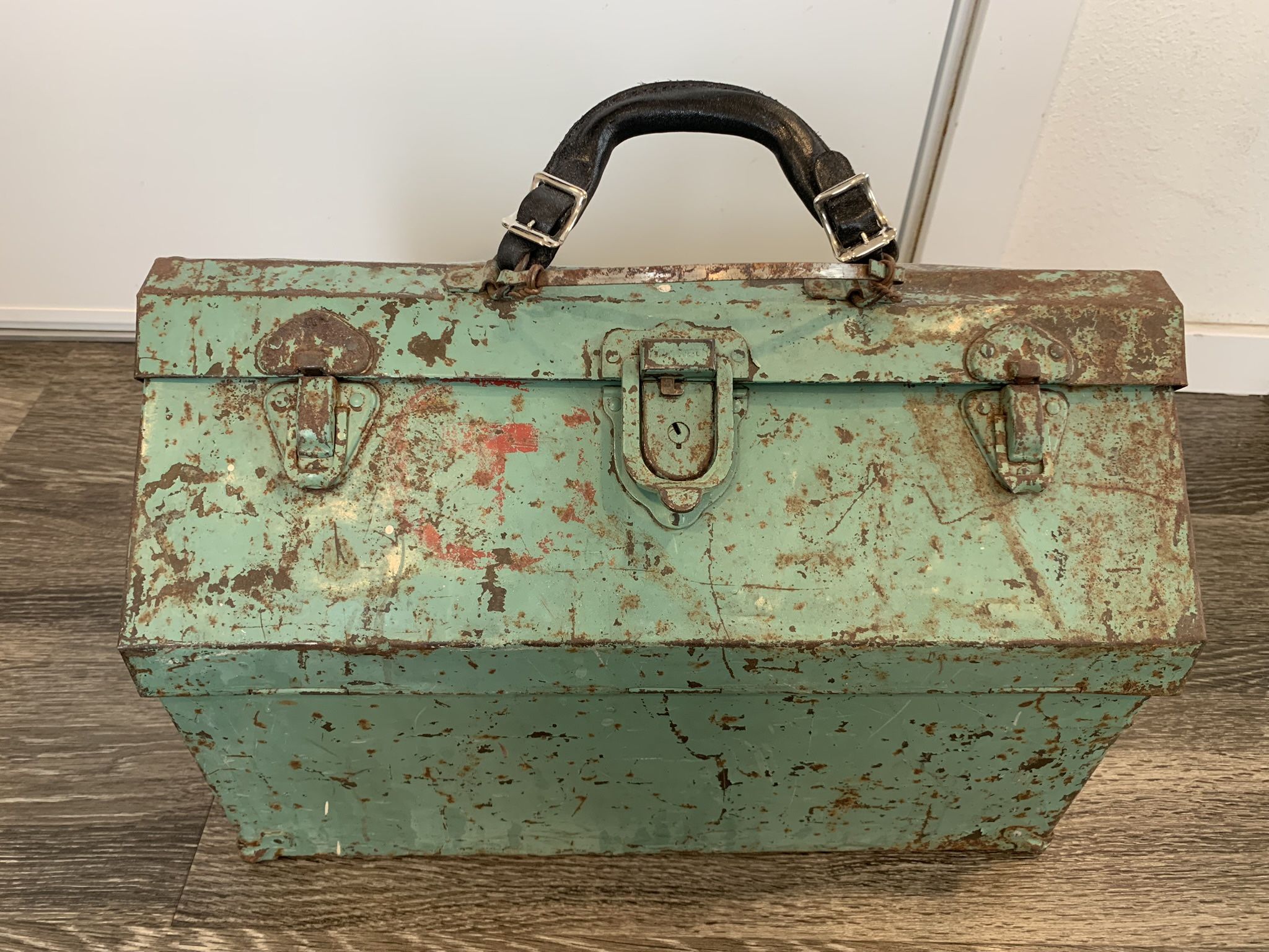 Vintage Distressed Toolbox 