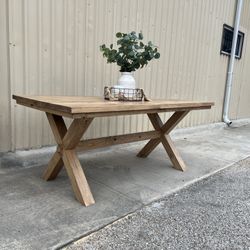 Custom  Dining Table Farm House farmhouse Modern Rustic Set Bench Restoration Hardware Breakfast Oval Table Solid Wood Custom Handcrafted Counter Bar 