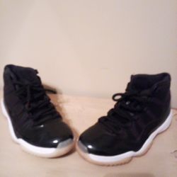 Jordan 11s 