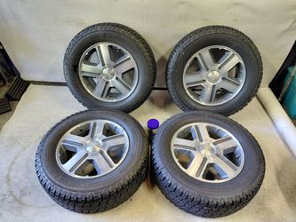 Ready to bolt on eom2004–2009 Chevrolet Trailblazer wheels and tires