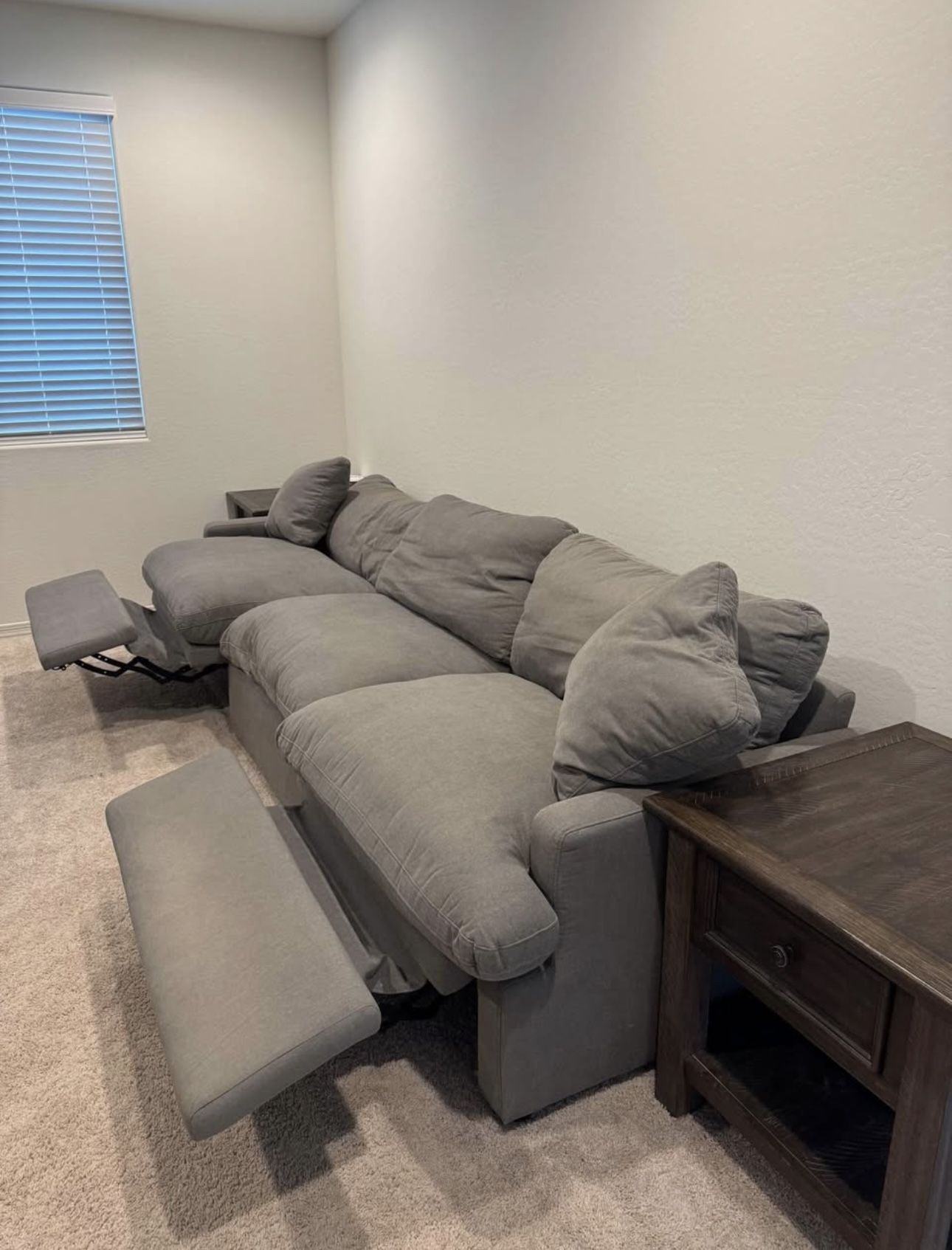Dream Gray Power Reclining Sofa Couch