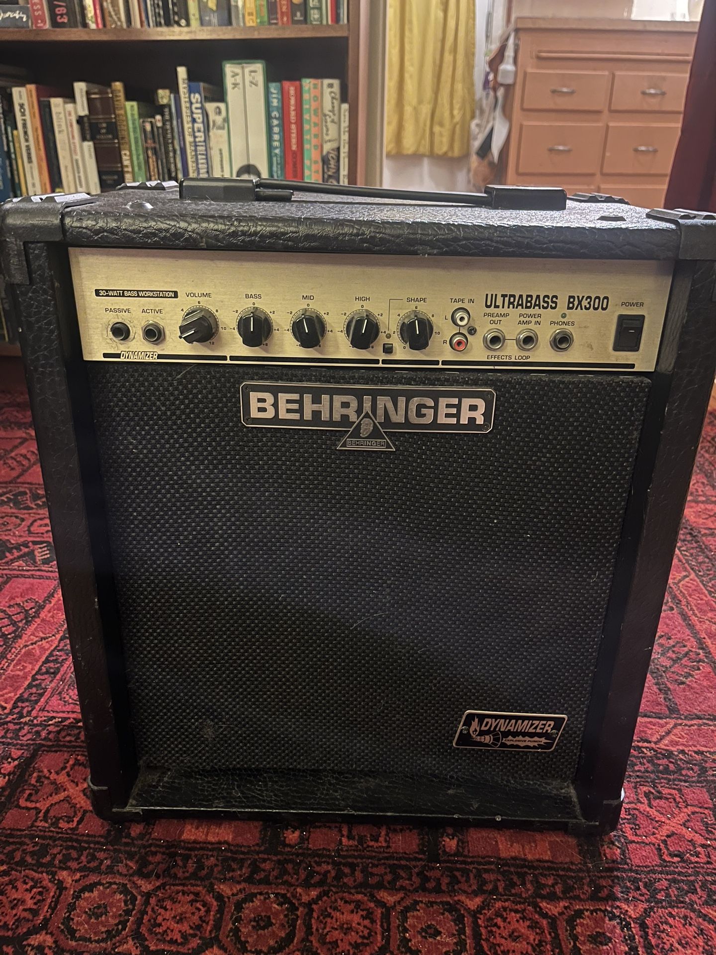 Behringer Ultrabass BX300 Bass Amp