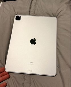 iPad Pro 12.9” (5th Gen, M1) Wi-Fi + 5G Cellular - FOR PARTS / ICLOUD LOCKED