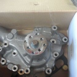 New in box small block ford water pump