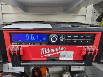 Milwaukee M18 Jobsite Radio with Battery