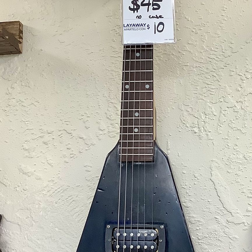First Act Flying V Electric Guitar for Sale in Portland, OR - OfferUp