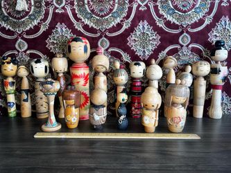 19 Vintage Japanese Kokeshi  Hand Made Wood Dolls