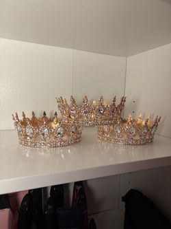 CROWNS