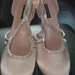 Womens Short Heels Size 9 