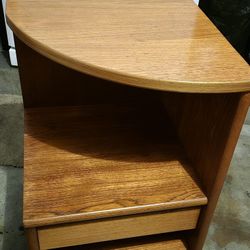 Corner Table