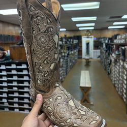 Women’s Boots