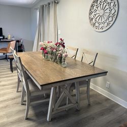 Kitchen Table + 4 Chairs 