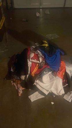 Ropa dé Niña y mujer sé regala
