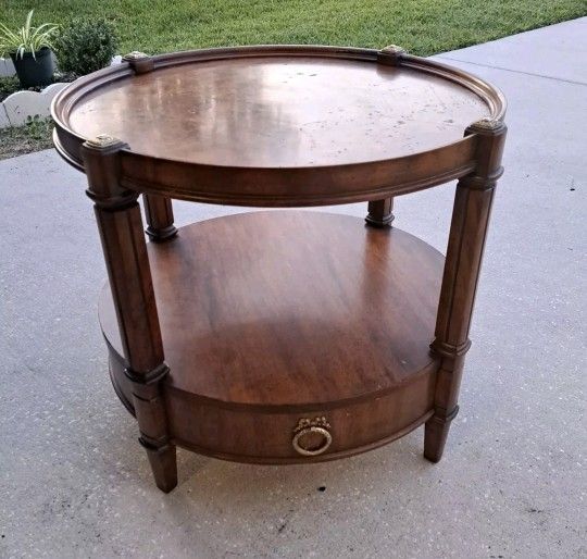 Vintage Weiman Furniture Two Tiered And One Draw Round Mahogany Table