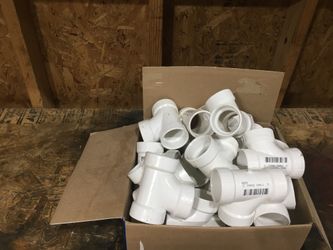 New Never Used (31) PVC 1 1/2” Sanitary Tee’s $2 Each