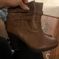 Size 5 Ankle Boots 