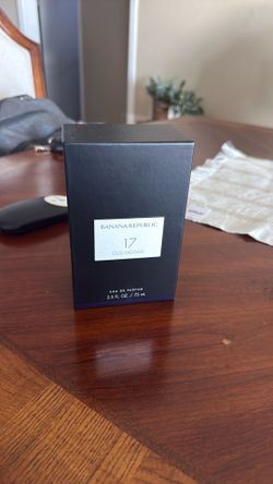 Banana Republic 17 Oud Mosaic fragrance
