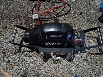 Traveller 9000LB winch