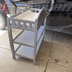 diaper changing table