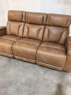 Recliner sofa