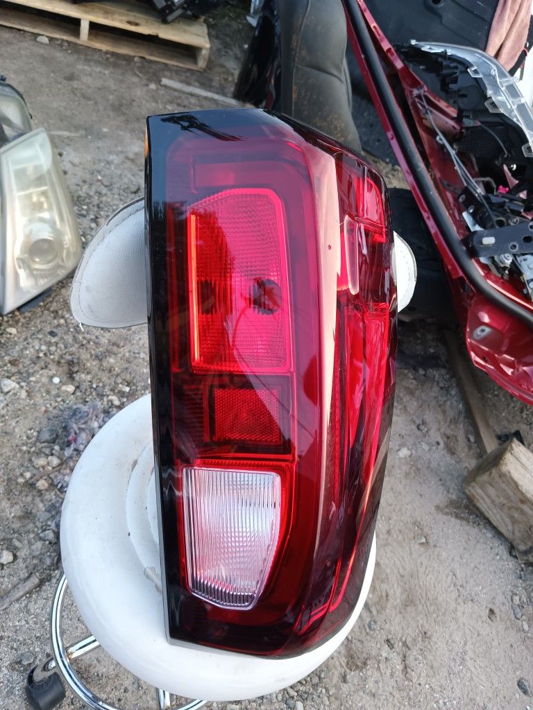 Right Hand Tail Light For 2019 And Up GMC Sierra Original Part